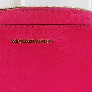 Michael Kors Jet Set Crossbody Cherry Red Saffiano Leather Gold Chain Bag